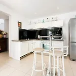 Townhouse Located In בית נופש קאן