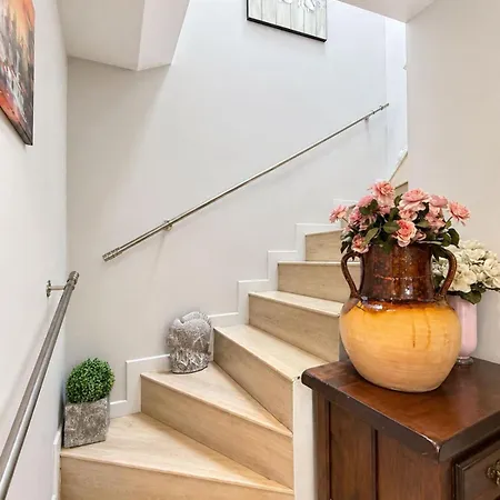 Townhouse Located In